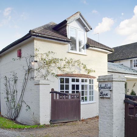 Swallow Barn Vila Chobham  Exterior foto